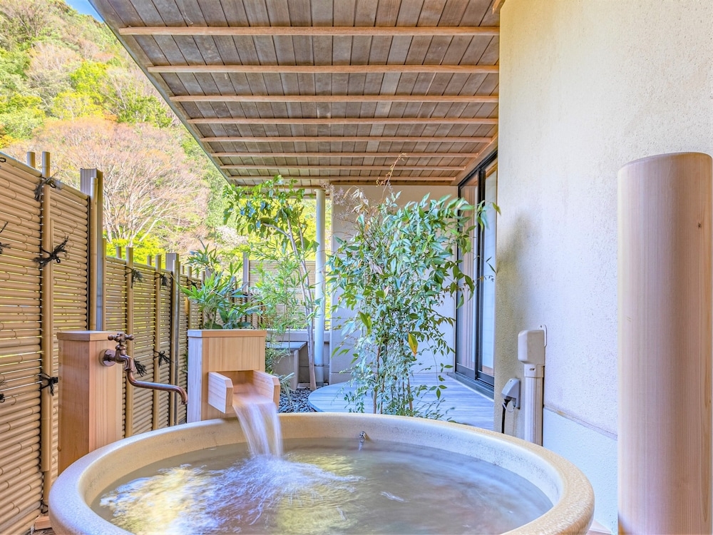 전용 스파 욕조