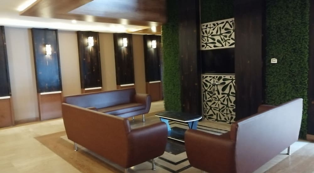 로비 좌석 공간