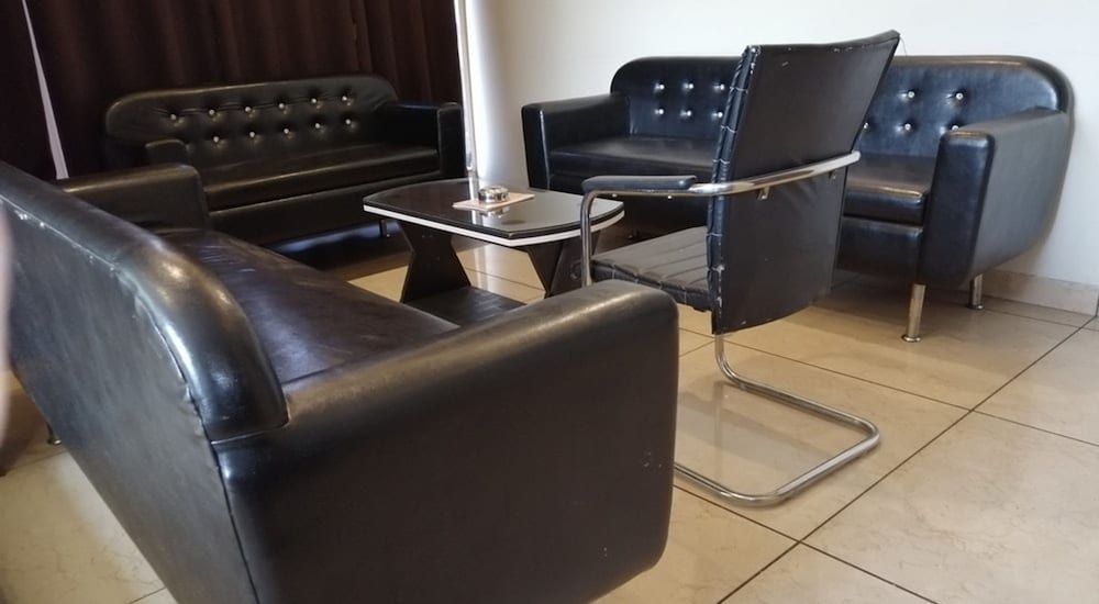 로비 좌석 공간