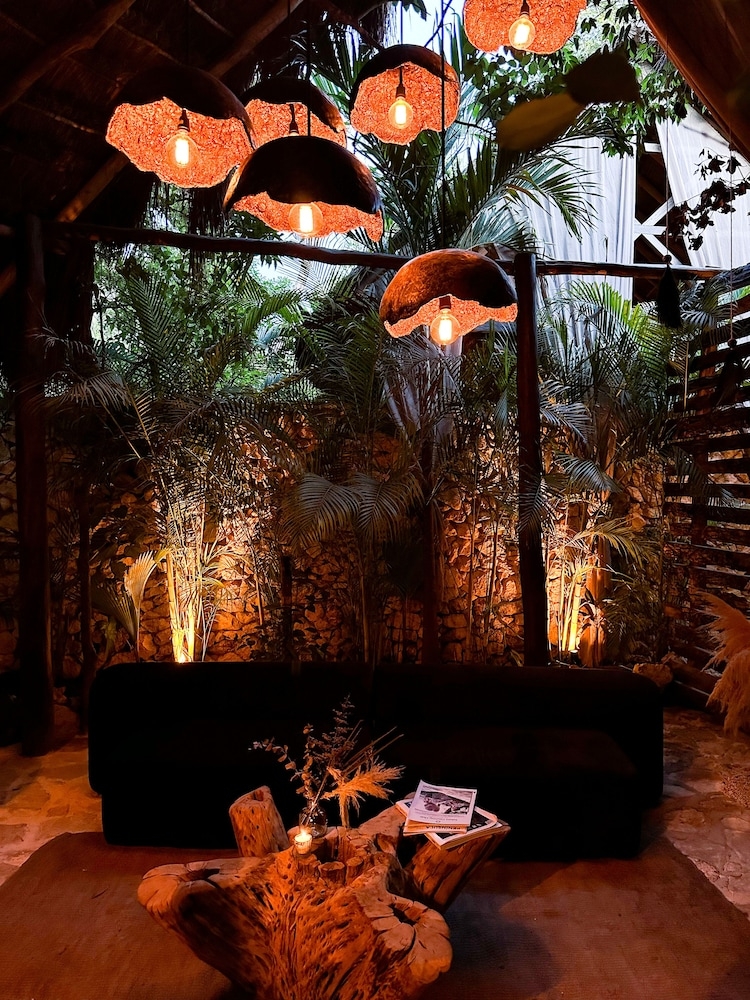 로비 좌석 공간