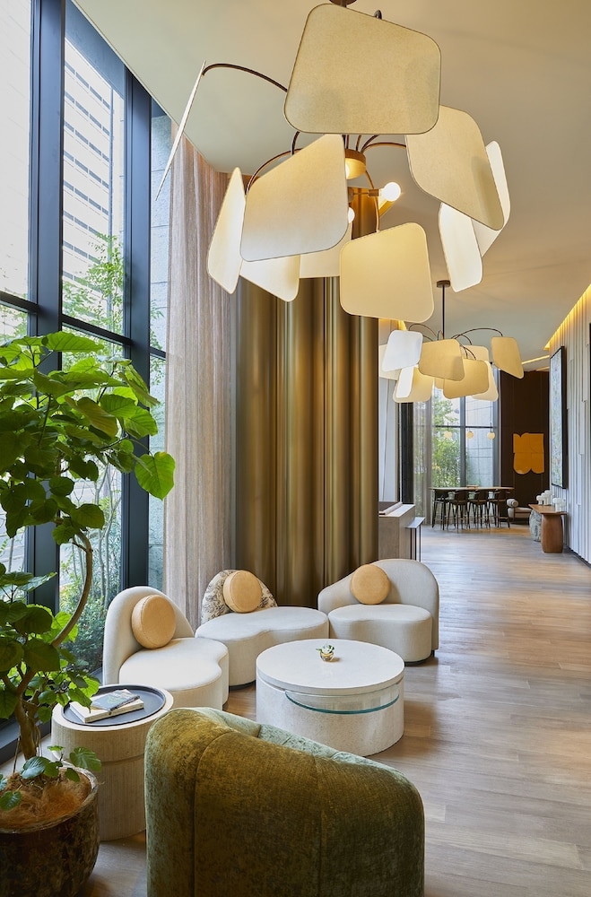 로비 좌석 공간