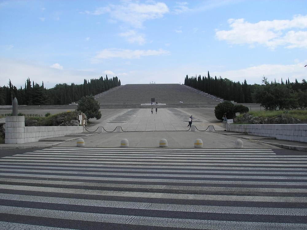 숙박 시설 구내