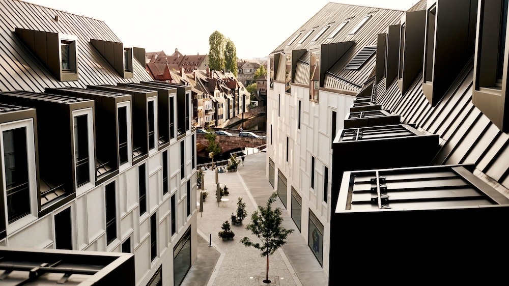 숙박 시설 정면