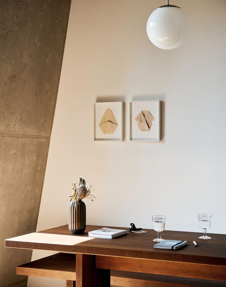 객실 내 식사 공간