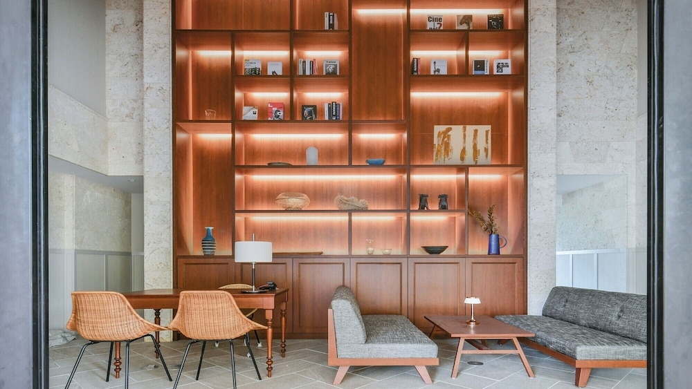 로비 좌석 공간