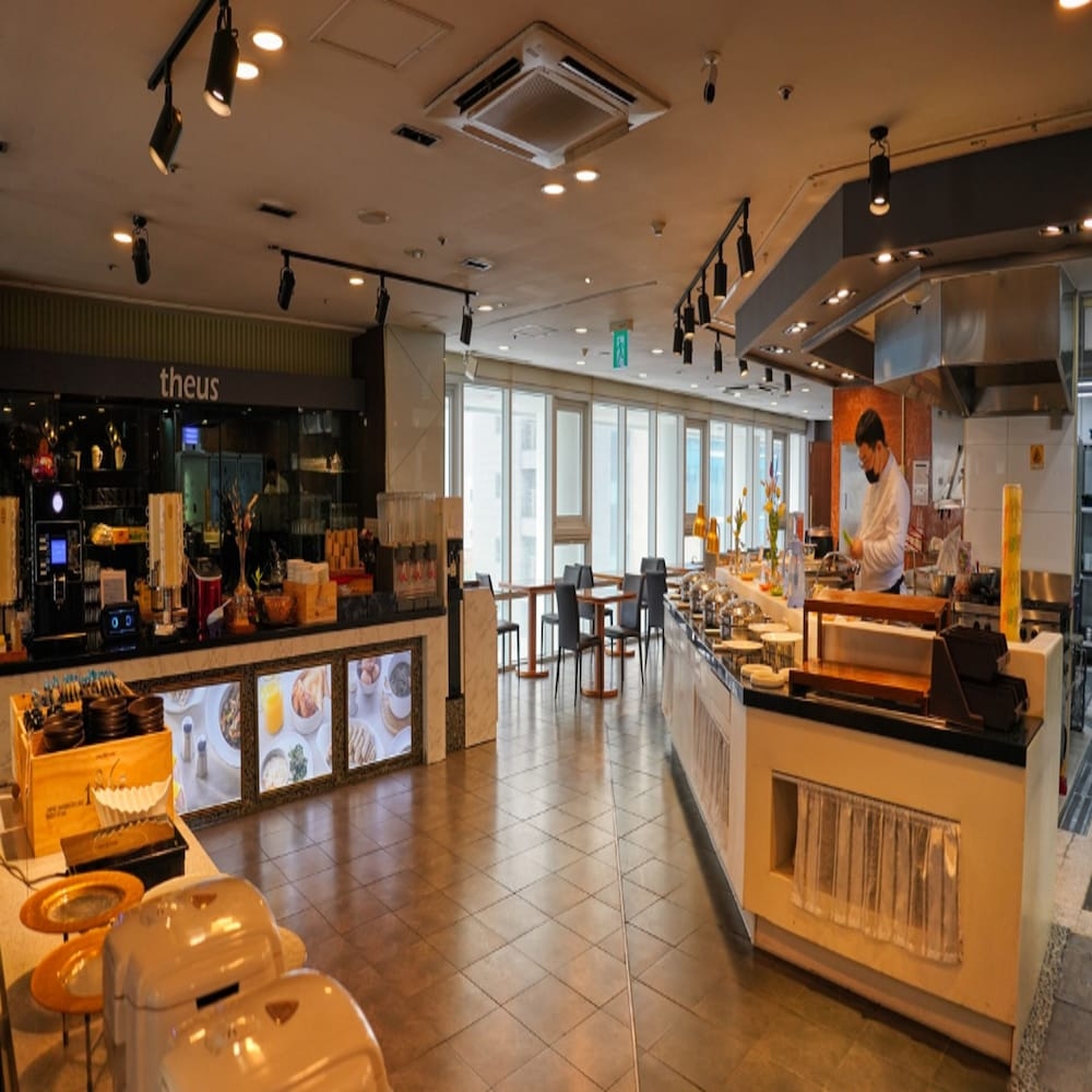 뷔페 아침 식사