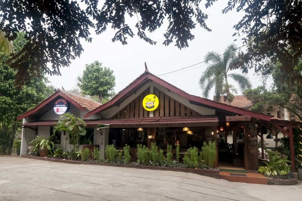 숙박 시설 정면