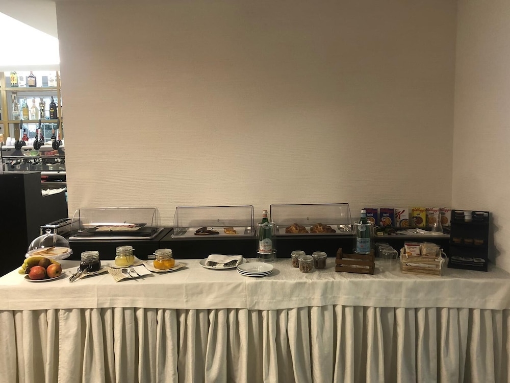 뷔페 아침 식사