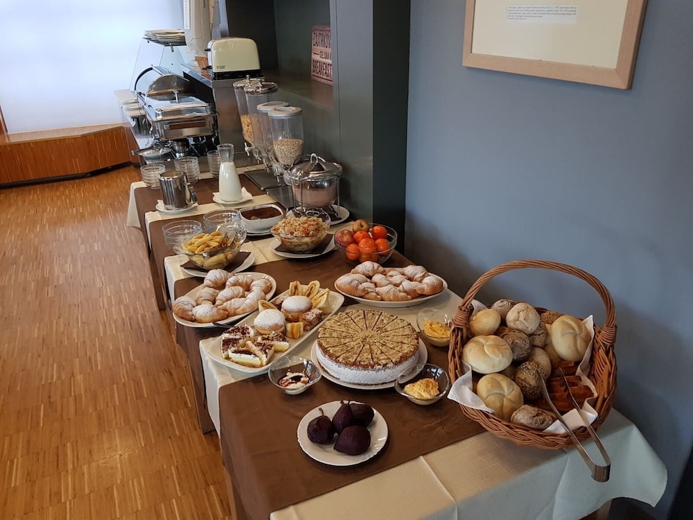 뷔페 아침 식사