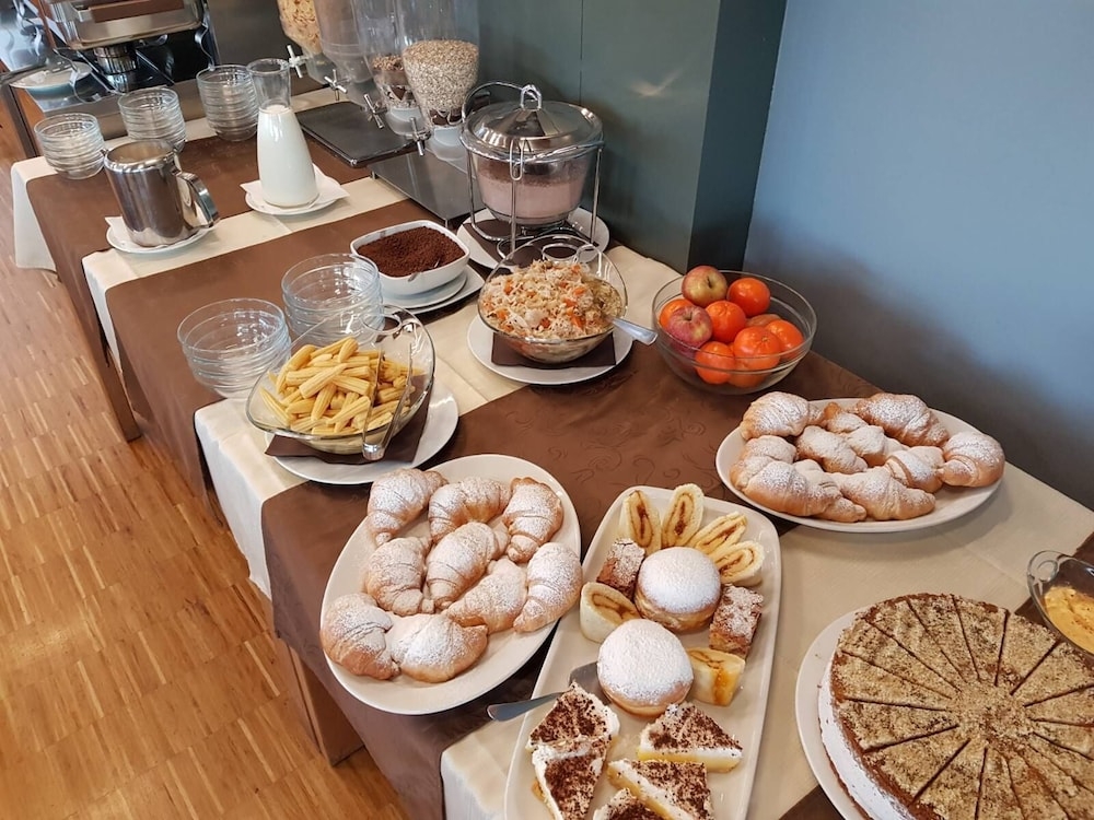 뷔페 아침 식사