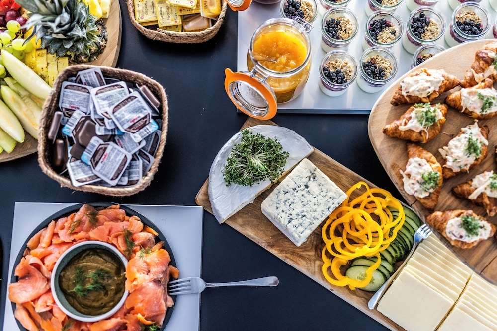 뷔페 아침 식사