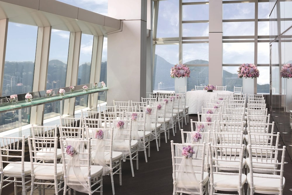 숙박 시설 내 편의 시설/서비스