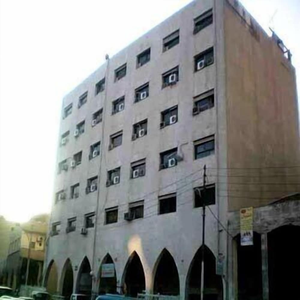 숙박 시설 정면