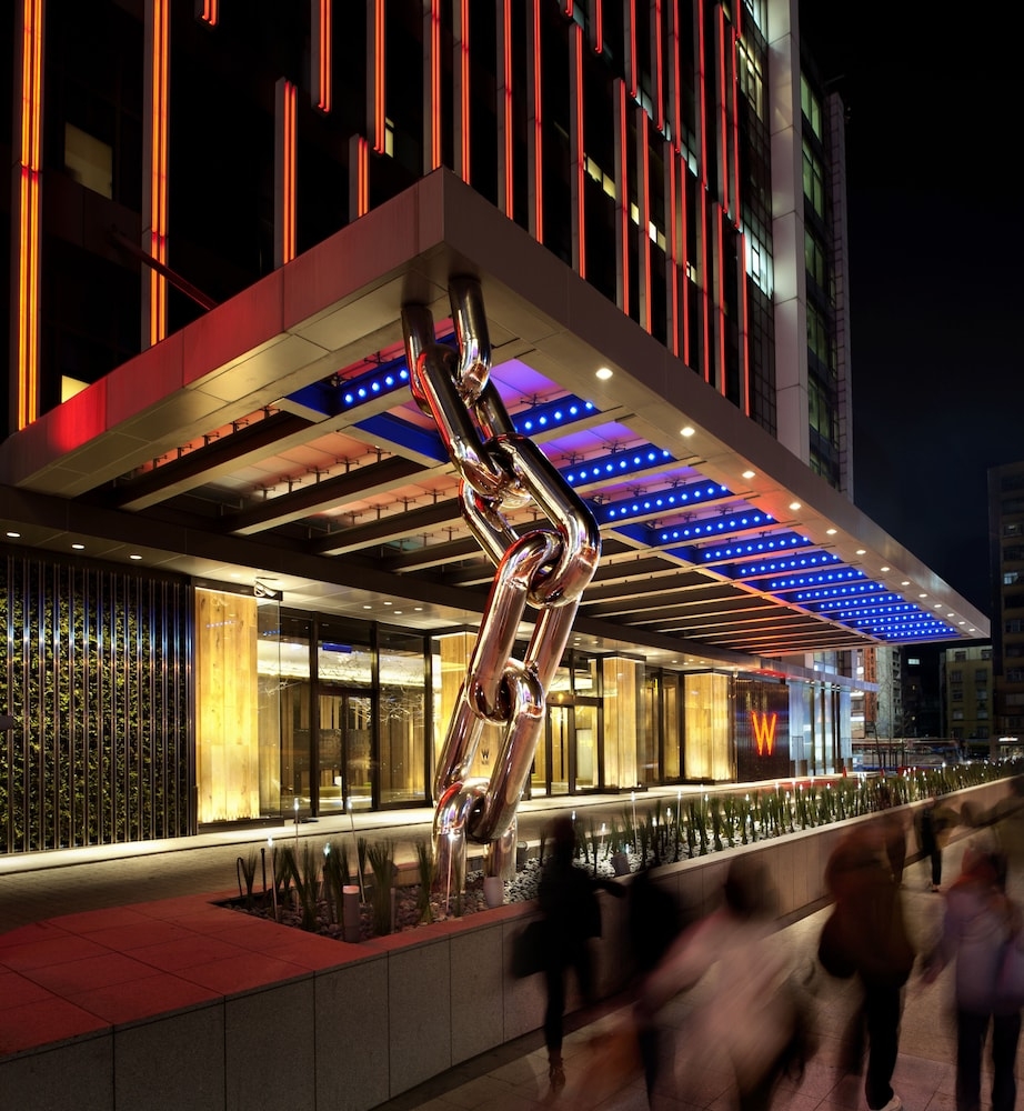 숙박 시설 입구