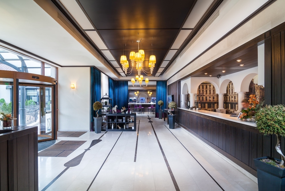 로비 좌석 공간