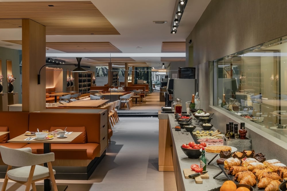 뷔페 아침 식사