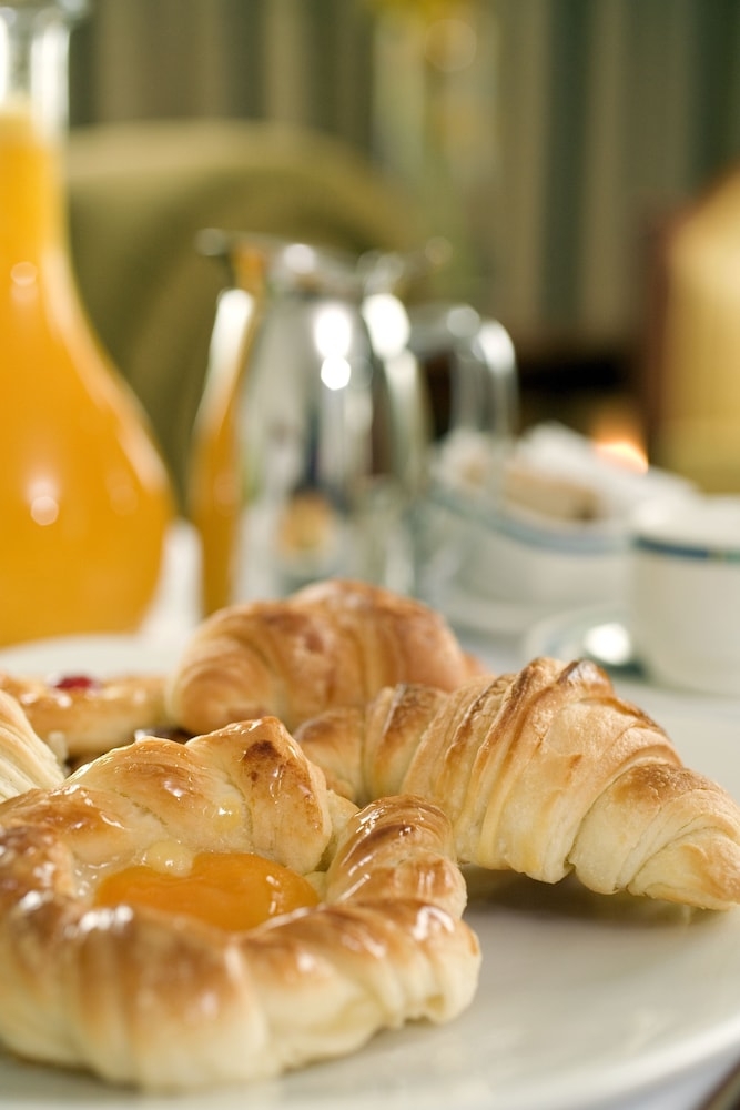 뷔페 아침 식사