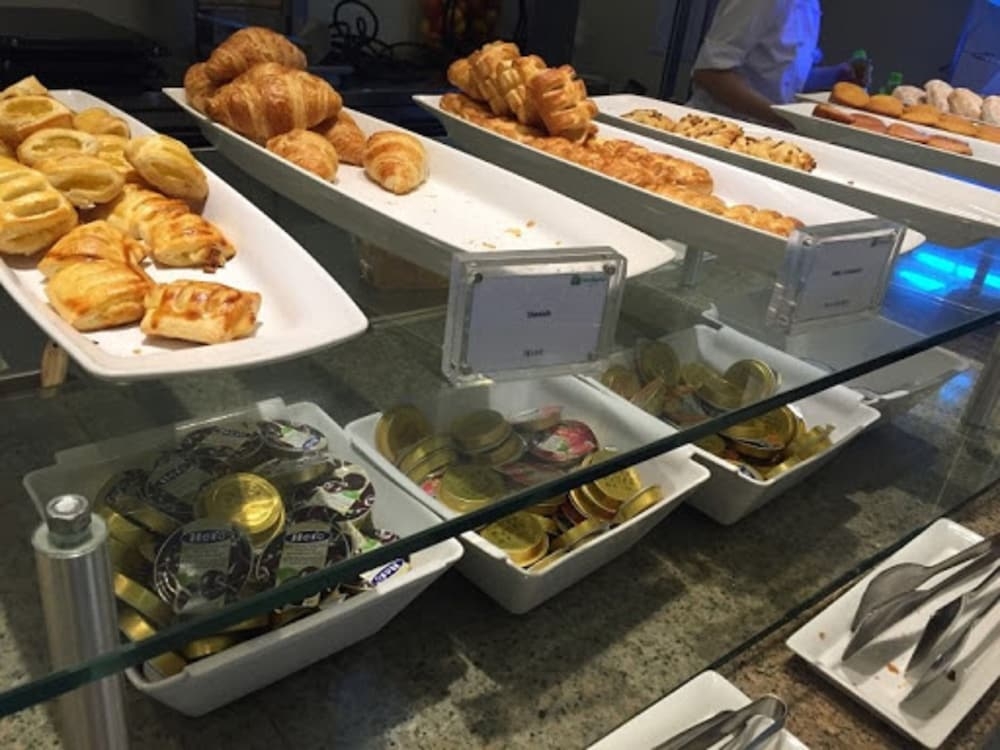 뷔페 아침 식사