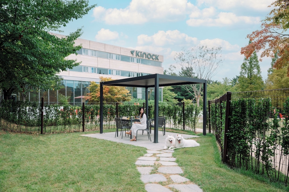 숙박 시설에서 보는 주변 전망