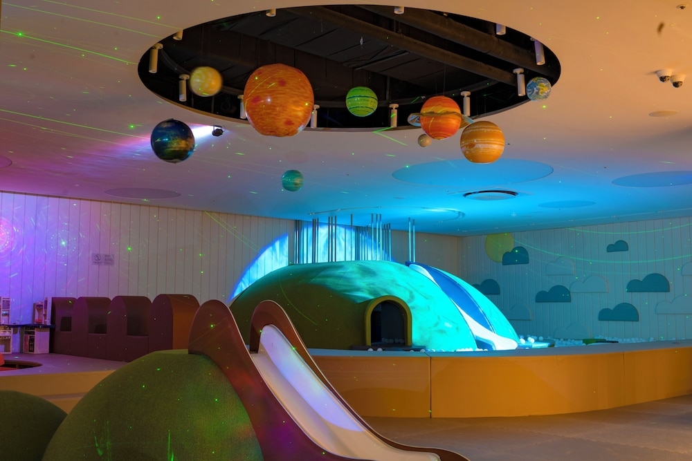 어린이 놀이 공간 - 실내