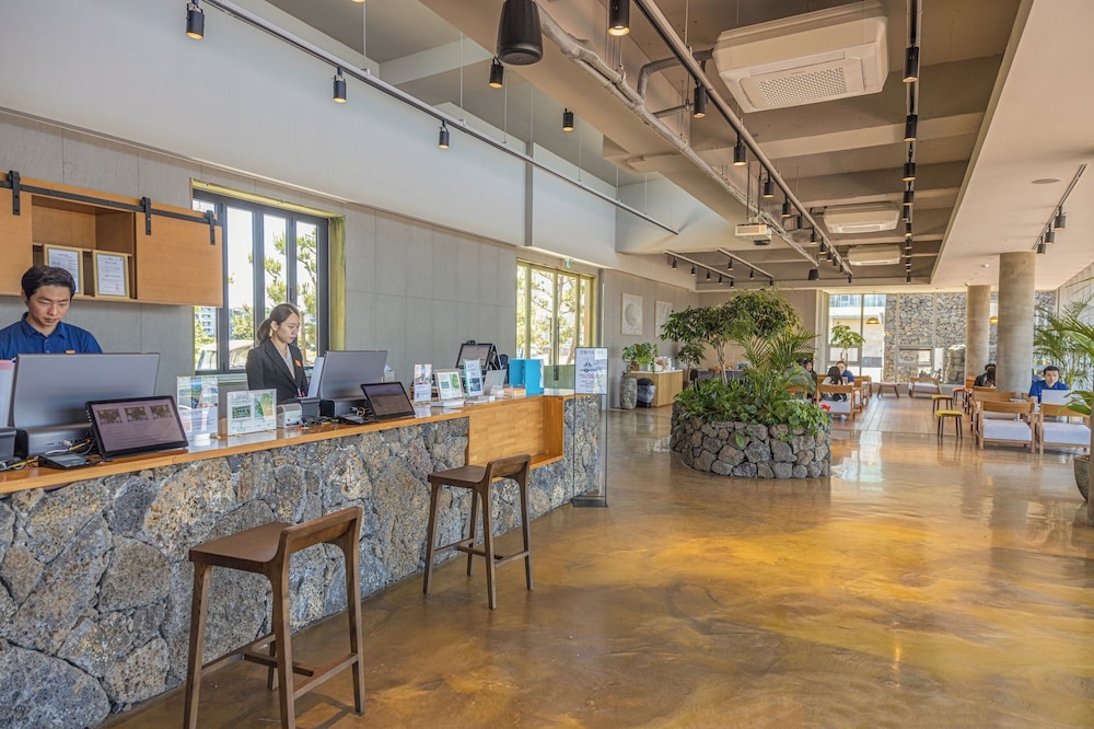 체크인/체크아웃 키오스크