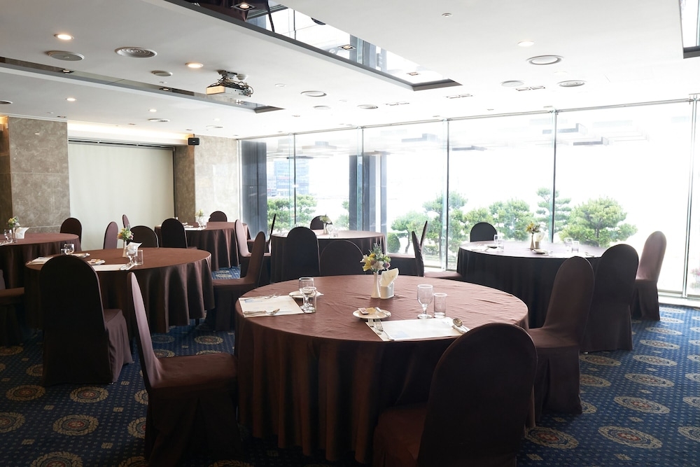 뷔페 아침 식사