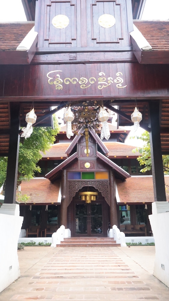 숙박 시설 정면