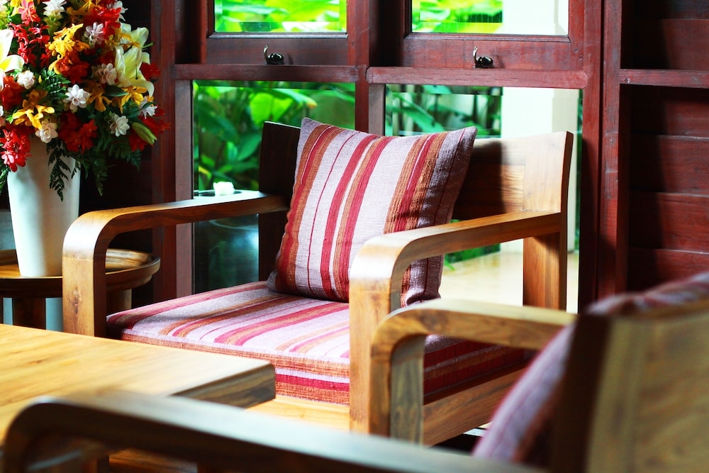 로비 좌석 공간