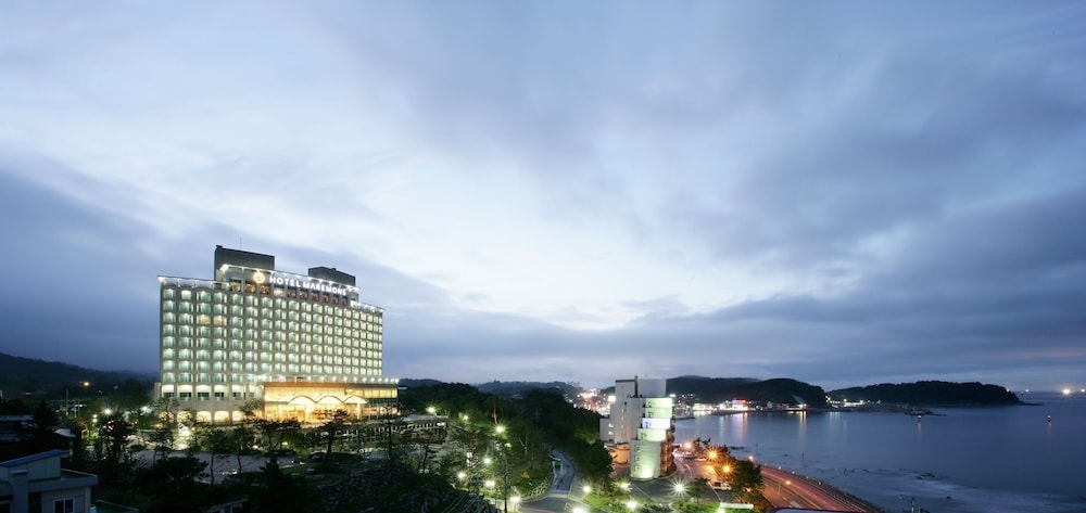 숙박 시설 정면