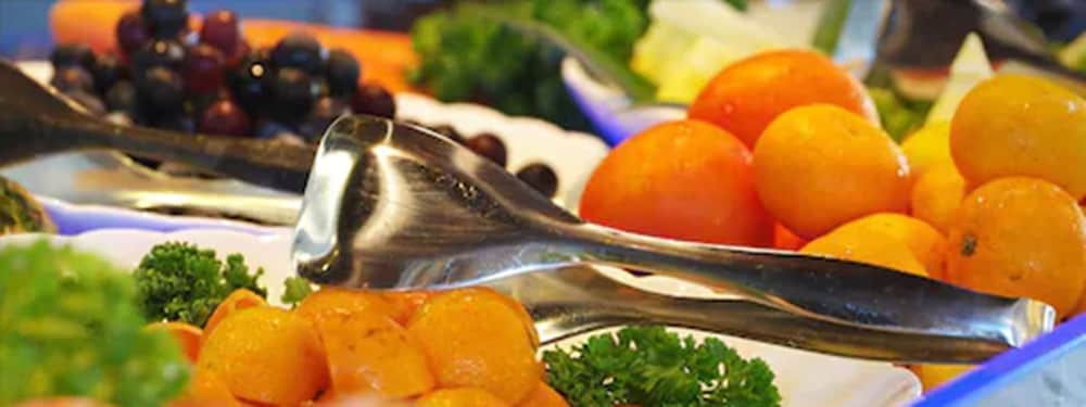 뷔페 아침 식사