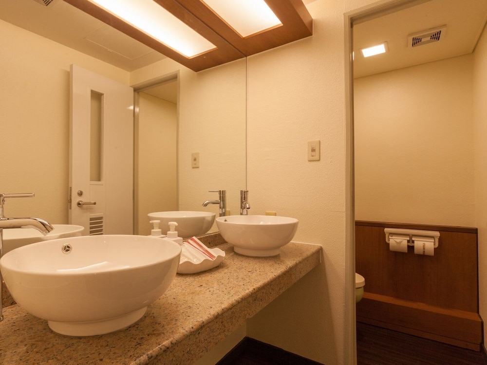 숙박 시설 내 편의 시설/서비스