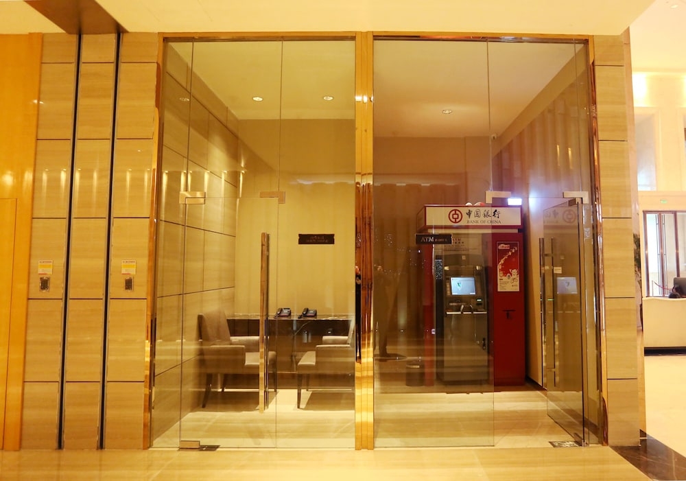 시설 내 ATM/은행