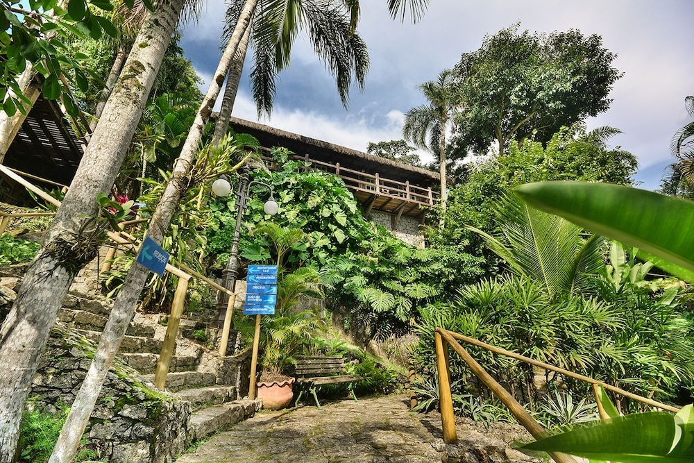 숙박 시설 구내