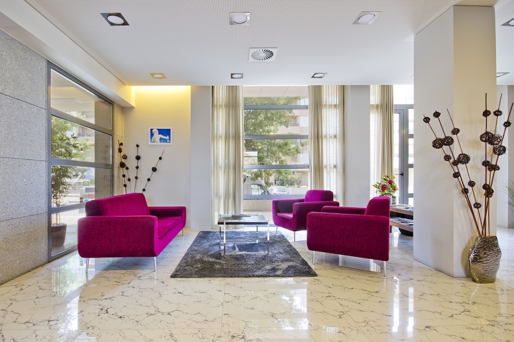 로비 좌석 공간