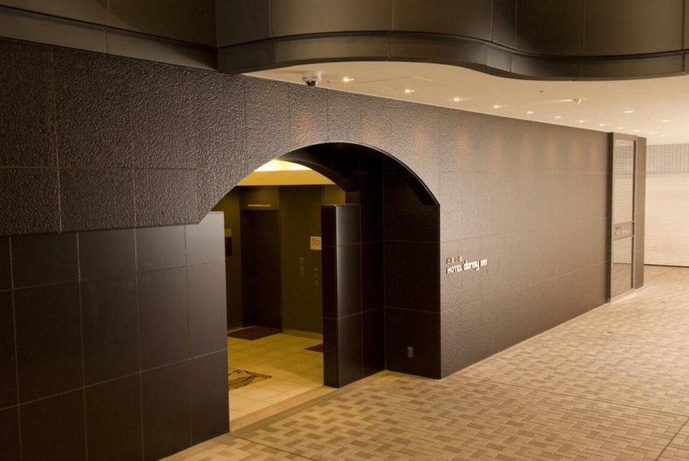 숙박 시설 입구