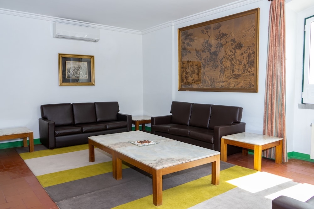 로비 좌석 공간