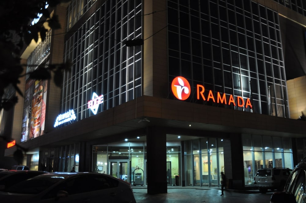 숙박 시설 입구