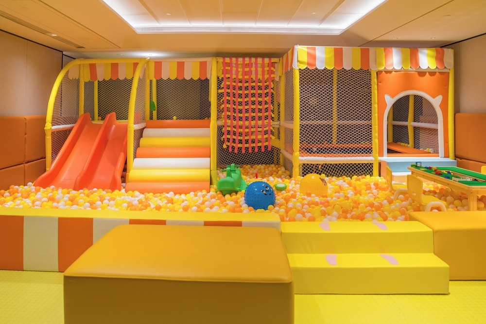 어린이 놀이 공간 - 실내