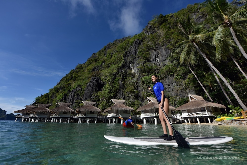 숙박 시설 정면