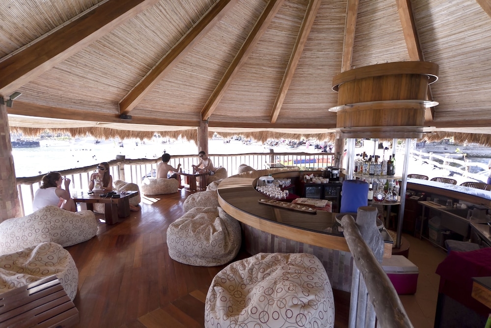 바(숙박 시설 내)