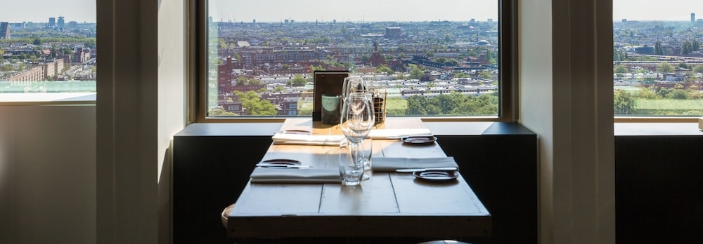 바(숙박 시설 내)