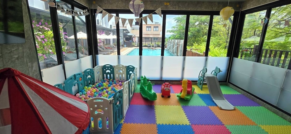 어린이 놀이 공간 - 실내