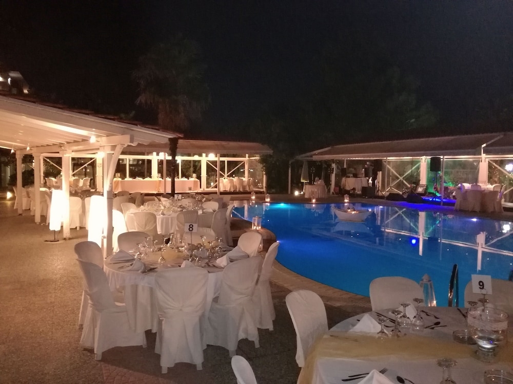 야외 결혼식 공간