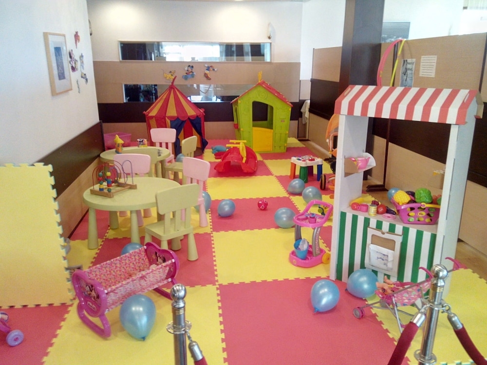어린이 놀이 공간 - 실내