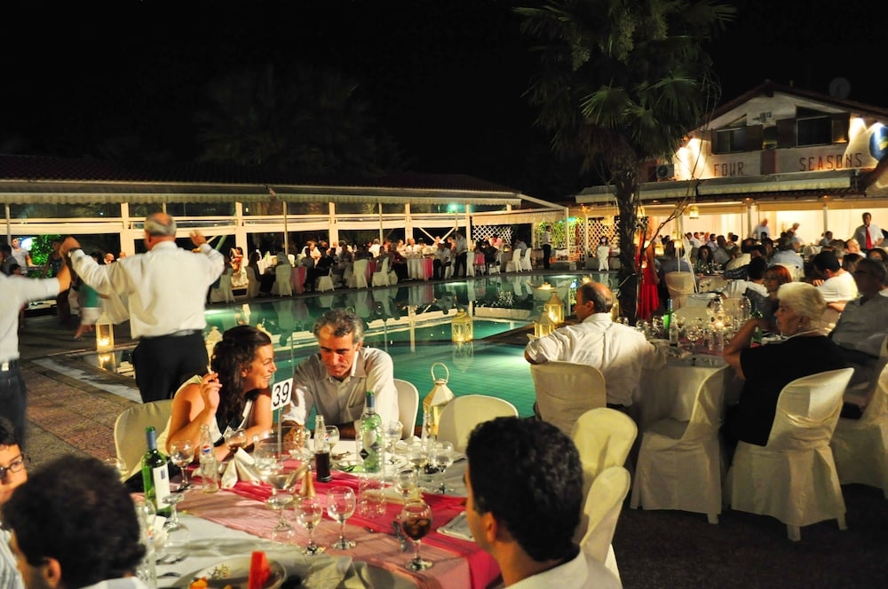 야외 결혼식 공간