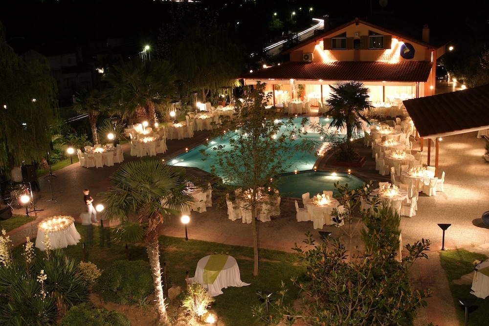 야외 결혼식 공간