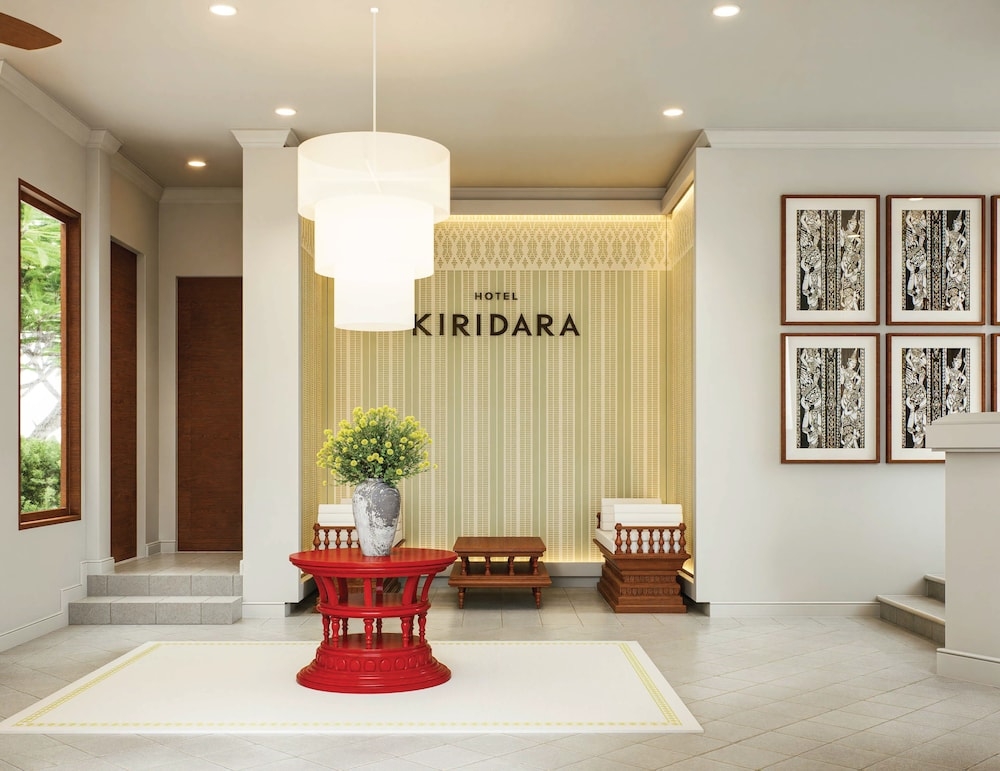 로비 좌석 공간