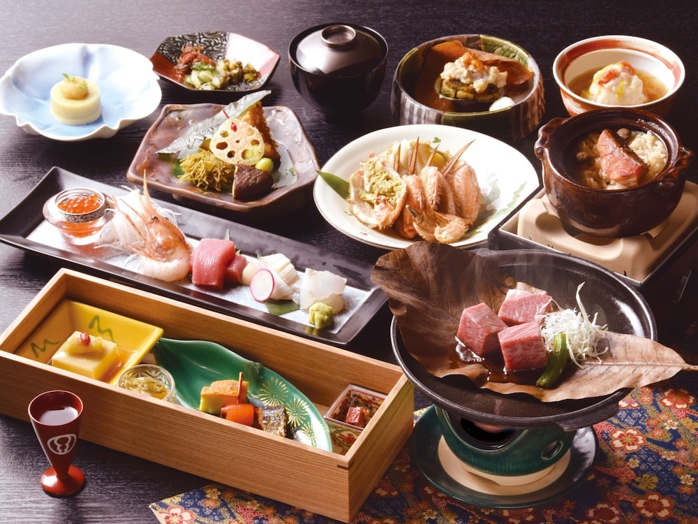 객실 내 식사 공간