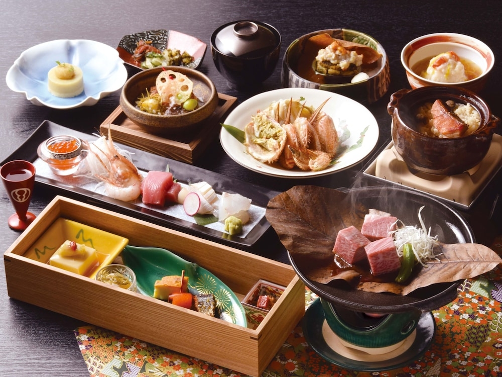 객실 내 식사 공간