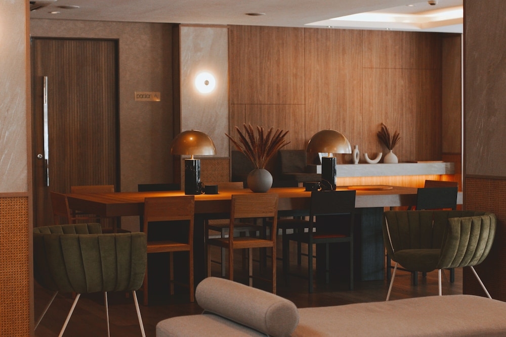 로비 좌석 공간